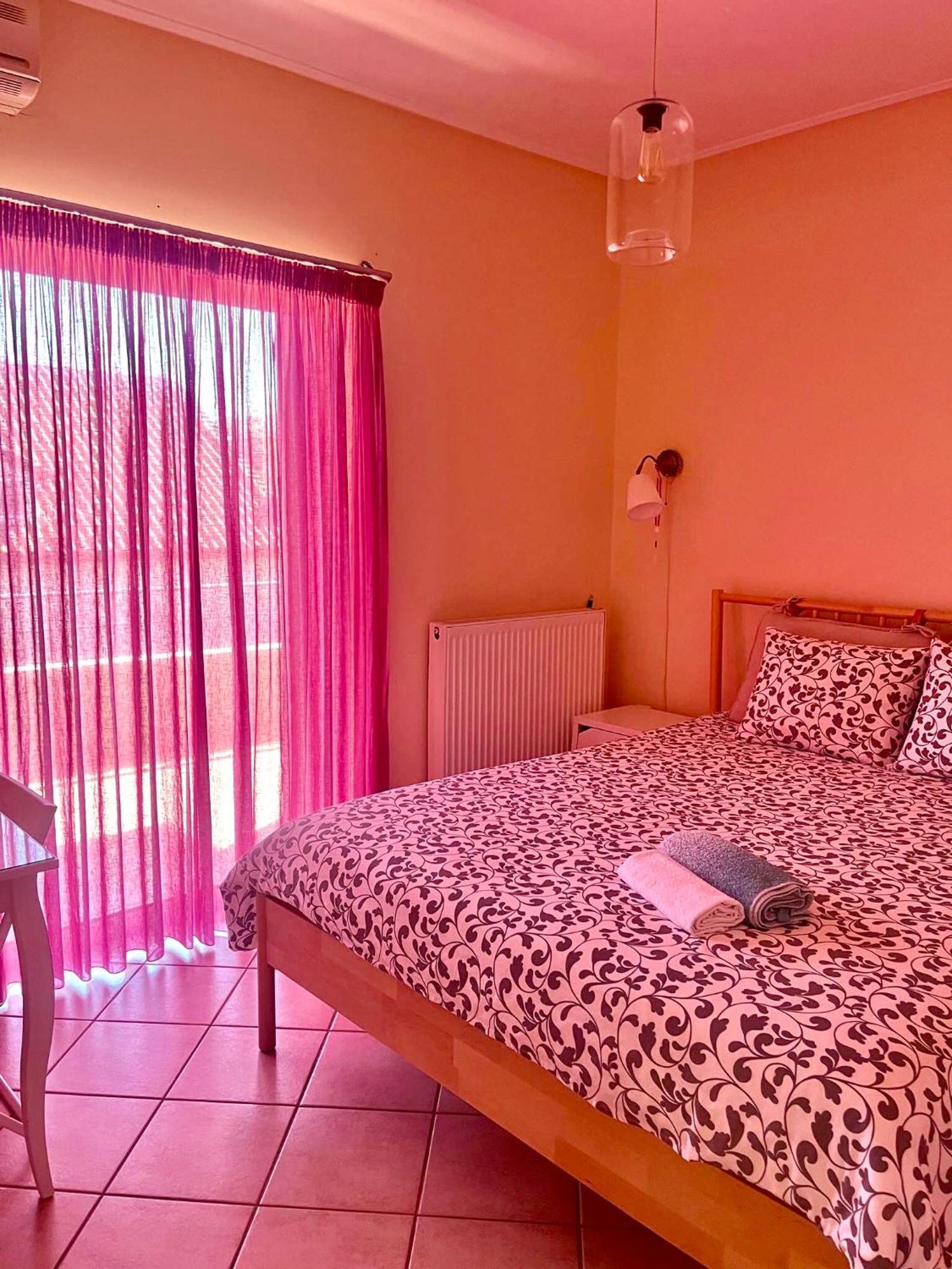 Chloe'S Sunrise Beach House Villa Athén Kültér fotó